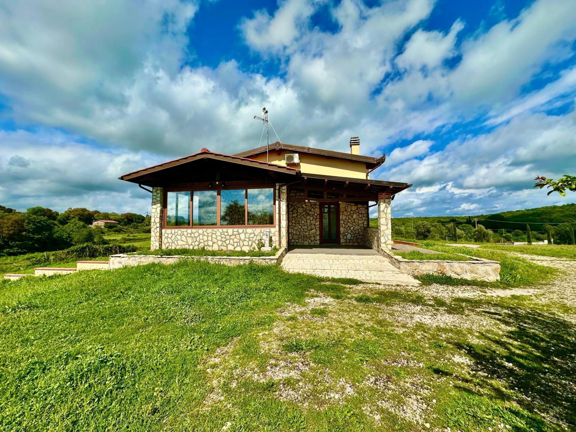 Villa Tuscia Apartments Tuscania Eksteriør billede